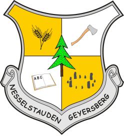Dorfzeichen von Nesselstauden-Geyersberg mit Ähre, Axt, Buch, Steinkreis und Baum