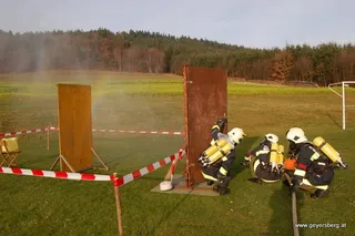 Ausbildungsprüfung Löscheinsatz 2009, Foto 14