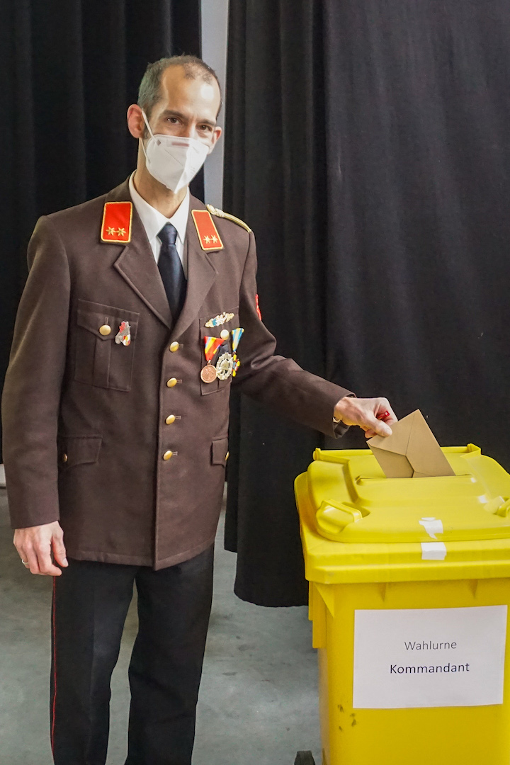 Wahl des neuen Kommandos
