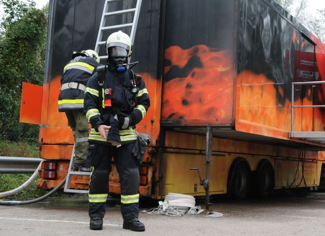 Heißausbildung in Feuerwehrzentrale Krems