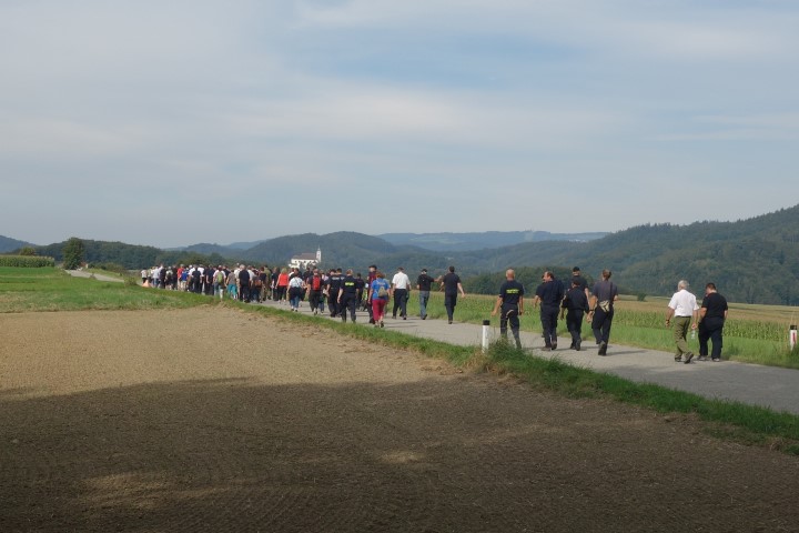Feuerwehren beten für Unversehrtheit bei Einsätzen